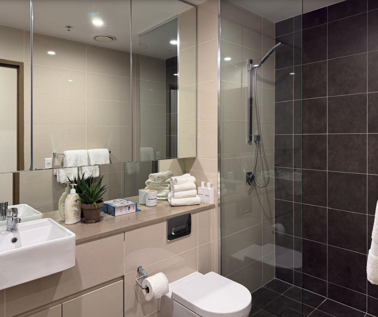 Main bathroom
